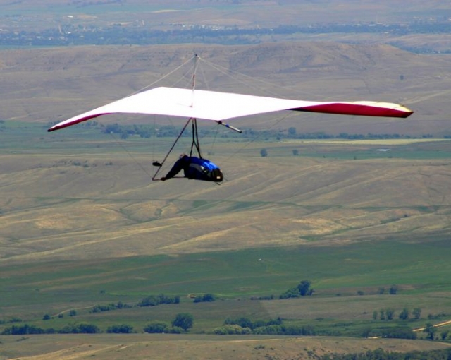 Vol allonge en deltaplane